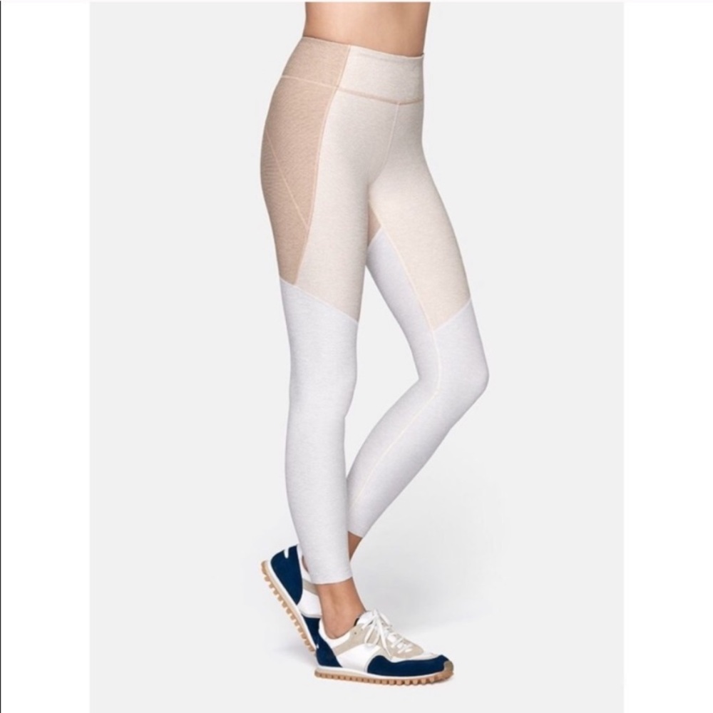 Outdoor Voices Medium Womens Tri Tone Leggings 7/8 Length Desert Oatmeal Cloud